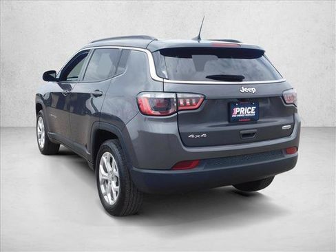 Used 2024 Jeep Compass Latitude AWD/4WD image 13