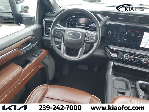Used 2024 GMC Sierra 2500 Denali Ultimate w/ Snow Plow Prep/Camper Package AWD/4WD image 14