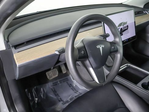 Used 2023 Tesla Model 3 Standard Range RWD image 27