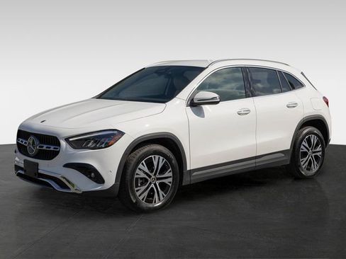 Used 2025 Mercedes-Benz GLA 250 4MATIC image 4