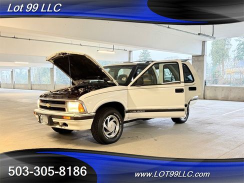 Used 1996 Chevrolet Blazer LT image 27