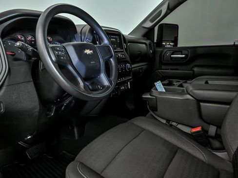 Certified 2024 Chevrolet Silverado 2500 Custom w/ Custom Value Package image 9