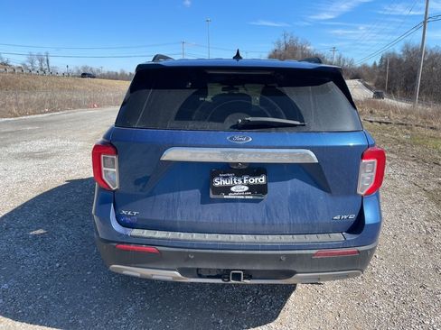Used 2022 Ford Explorer XLT w/ Equipment Group 202A image 6