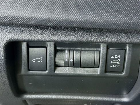 Used 2025 Subaru Forester Limited AWD/4WD image 22