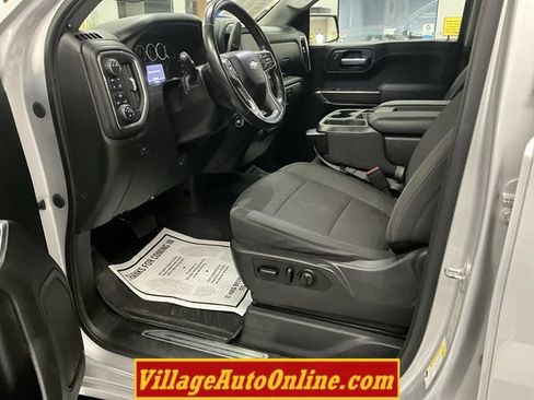 Used 2021 Chevrolet Silverado 1500 LT w/ Safety Package II AWD/4WD image 13