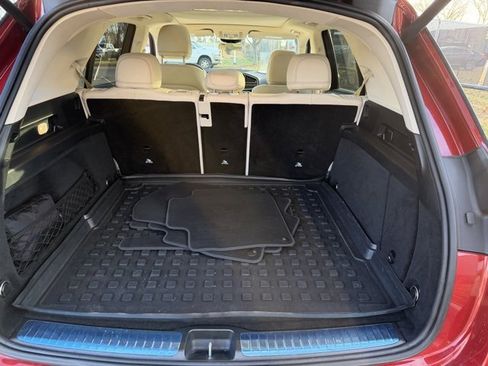 Used 2021 Mercedes-Benz GLE 350 4MATIC w/ Premium Package image 23