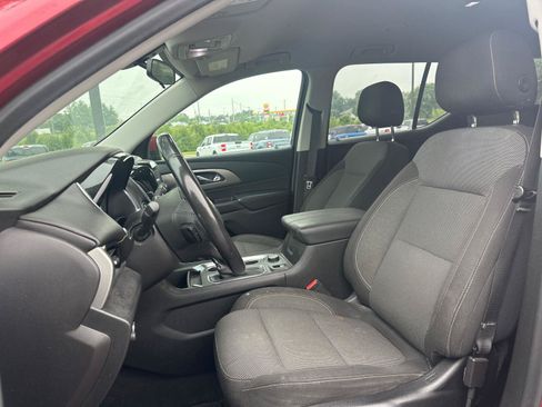 Used 2019 Chevrolet Traverse LT FWD image 6