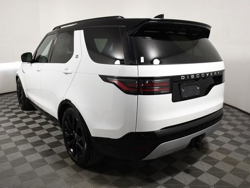 New 2026 Land Rover Discovery Limited Edition image 4