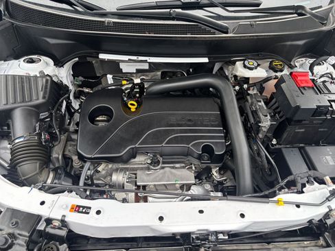Used 2025 Chevrolet Equinox LT image 30