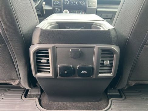 Used 2019 Ford F150 XLT w/ Equipment Group 302A Luxury AWD/4WD image 17