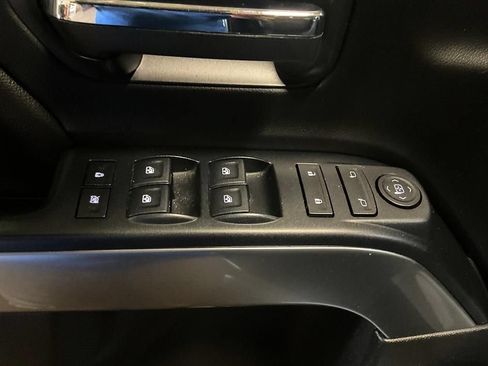 Used 2018 Chevrolet Silverado 1500 LT w/ All Star Edition AWD/4WD image 30