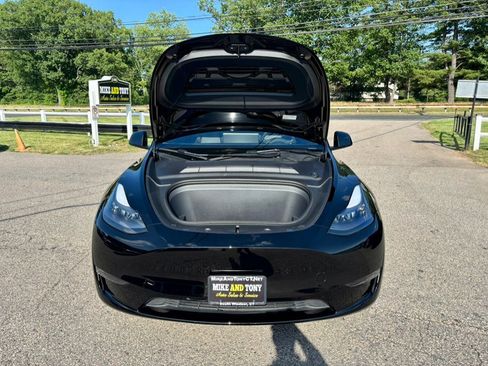 Used 2023 Tesla Model Y Long Range AWD/4WD image 28