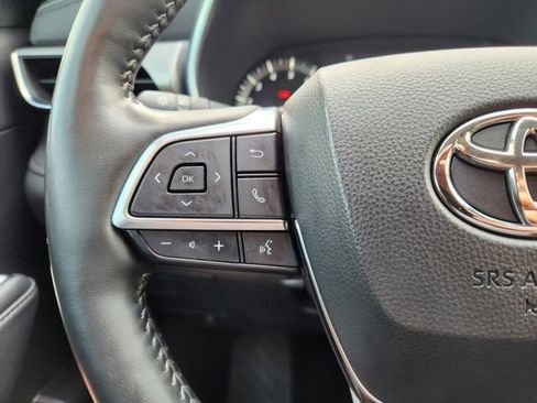 Used 2021 Toyota Highlander Platinum image 30