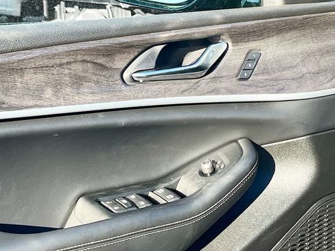 New 2025 Jeep Grand Cherokee Limited w/ Luxury Tech Group II image 18