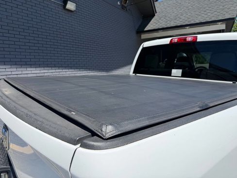 Used 2015 RAM 1500 Express RWD image 7