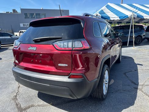 Used 2020 Jeep Cherokee Latitude FWD image 5