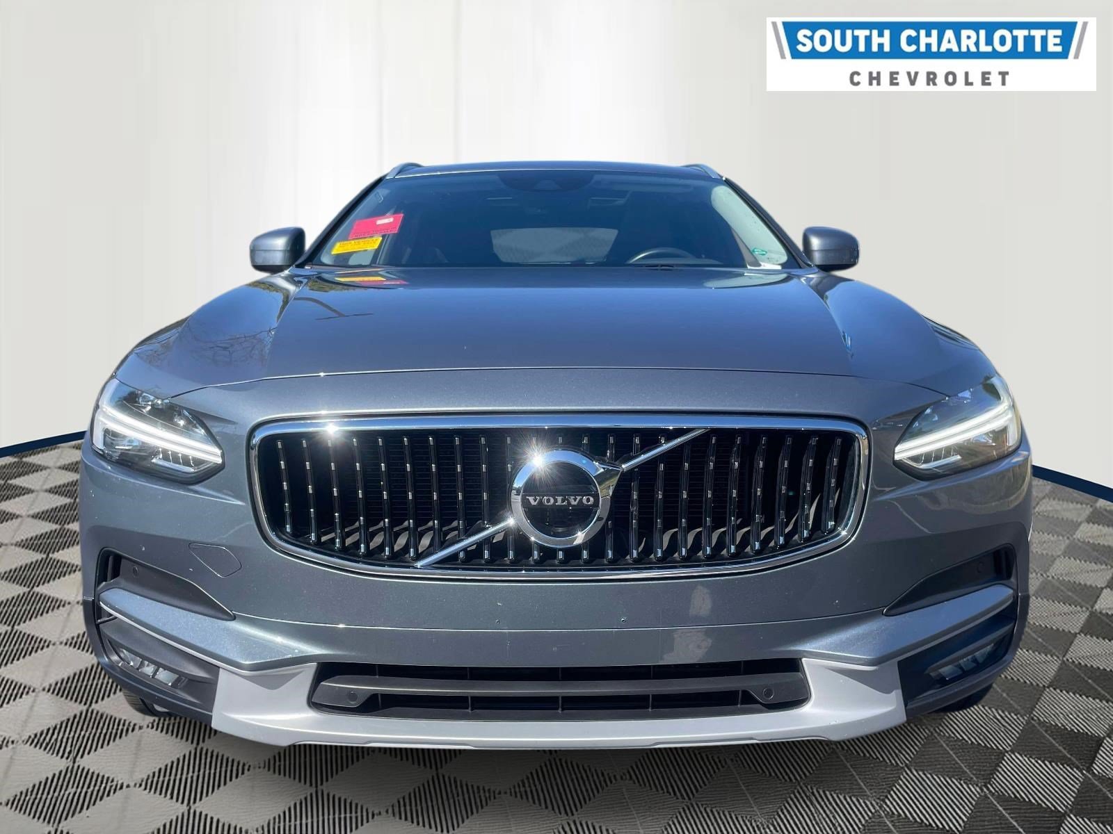 Used 2020 Volvo V90 T6 Cross Country w/ Protection Package Premier AWD/4WD image 2