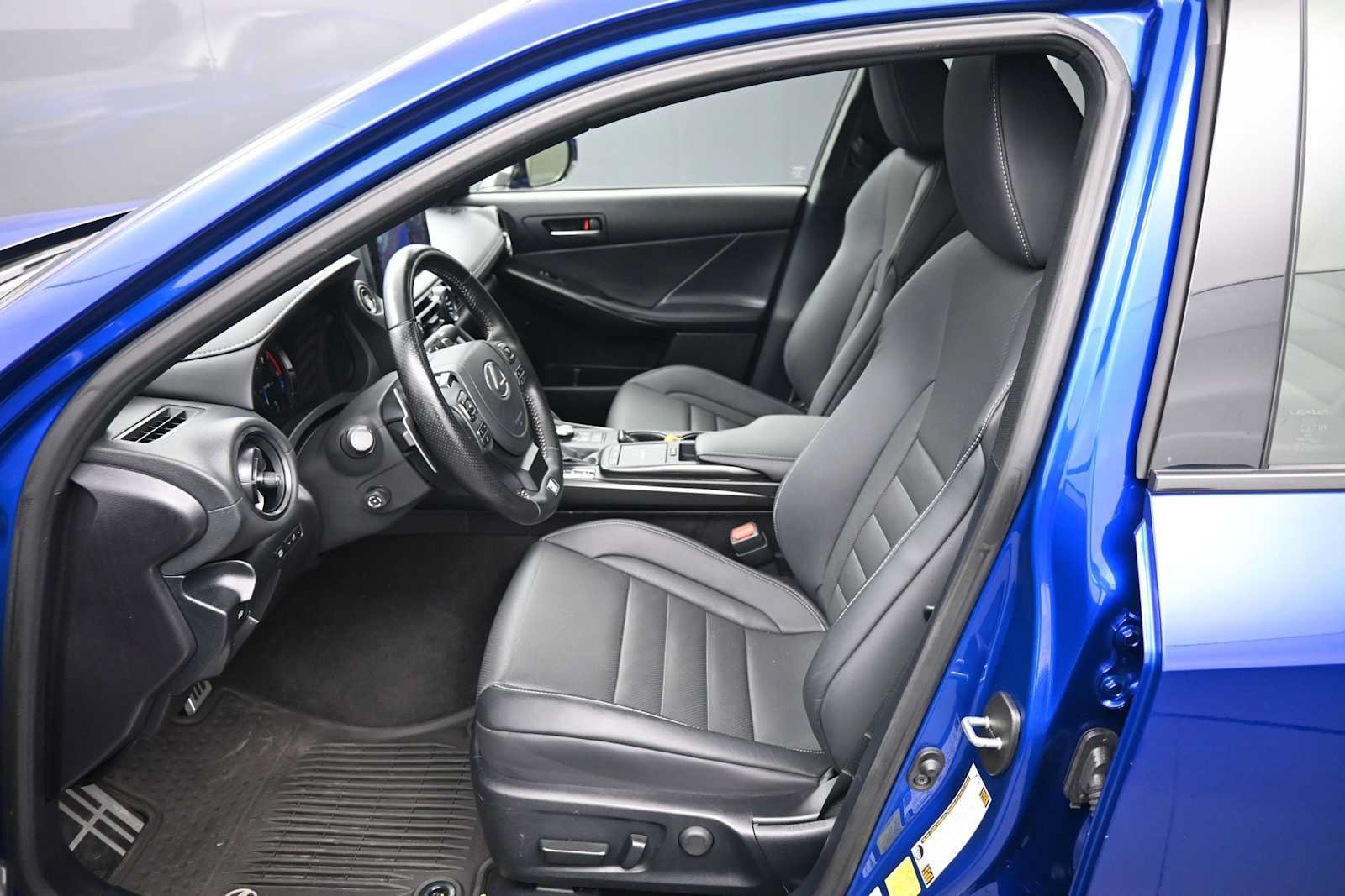 Used 2025 Lexus IS 350 F Sport w/ Navigation Package AWD/4WD image 22