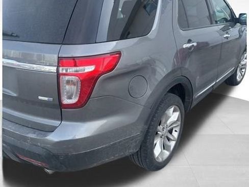 Used 2014 Ford Explorer XLT w/ Equipment Group 202A image 19