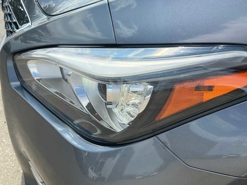 Used 2019 INFINITI Q70 L 3.7 w/ Sensory Package image 10