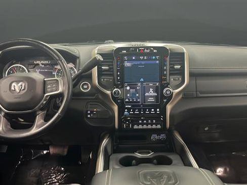 Used 2022 RAM 3500 Laramie AWD/4WD image 11