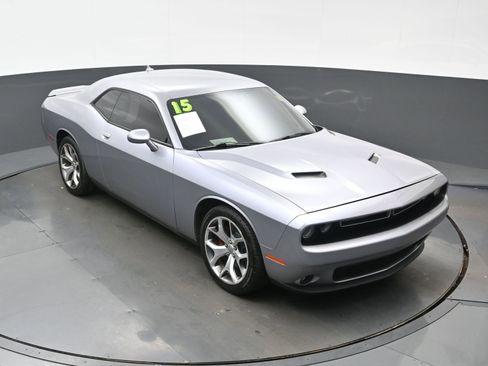 Used 2015 Dodge Challenger SXT Plus w/ Driver Convenience Group image 37