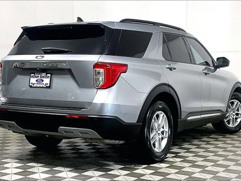 Used 2023 Ford Explorer XLT w/ Equipment Group 202A image 12