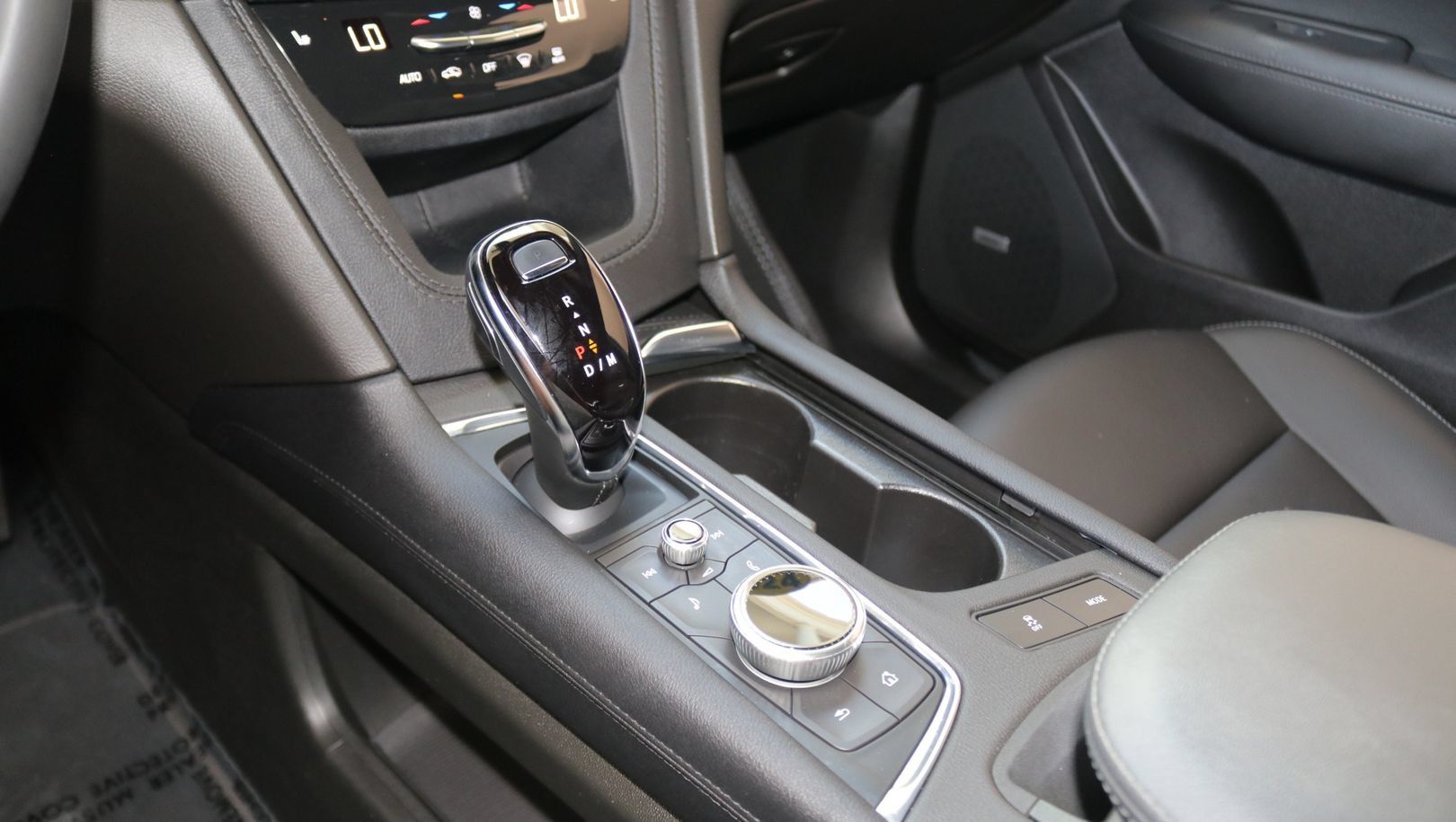 Used 2024 Cadillac XT5 Luxury FWD image 26