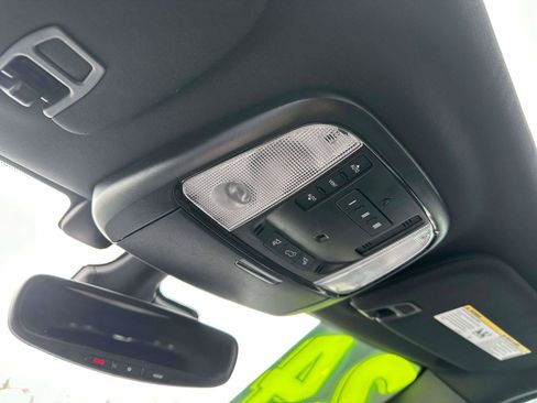 Used 2024 Dodge Durango GT image 31