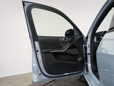 Used 2023 BMW X7 xDrive40i w/ Executive Package AWD/4WD image 10