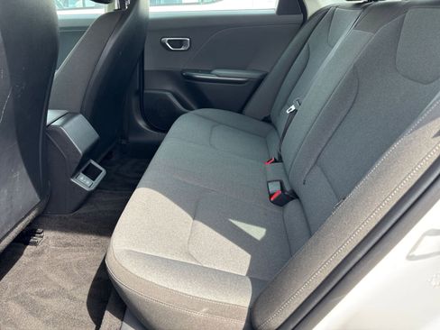 Used 2025 Kia K4 LXS FWD image 25