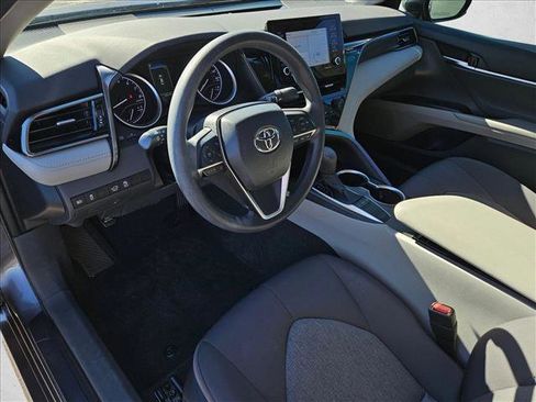 Used 2023 Toyota Camry LE image 9