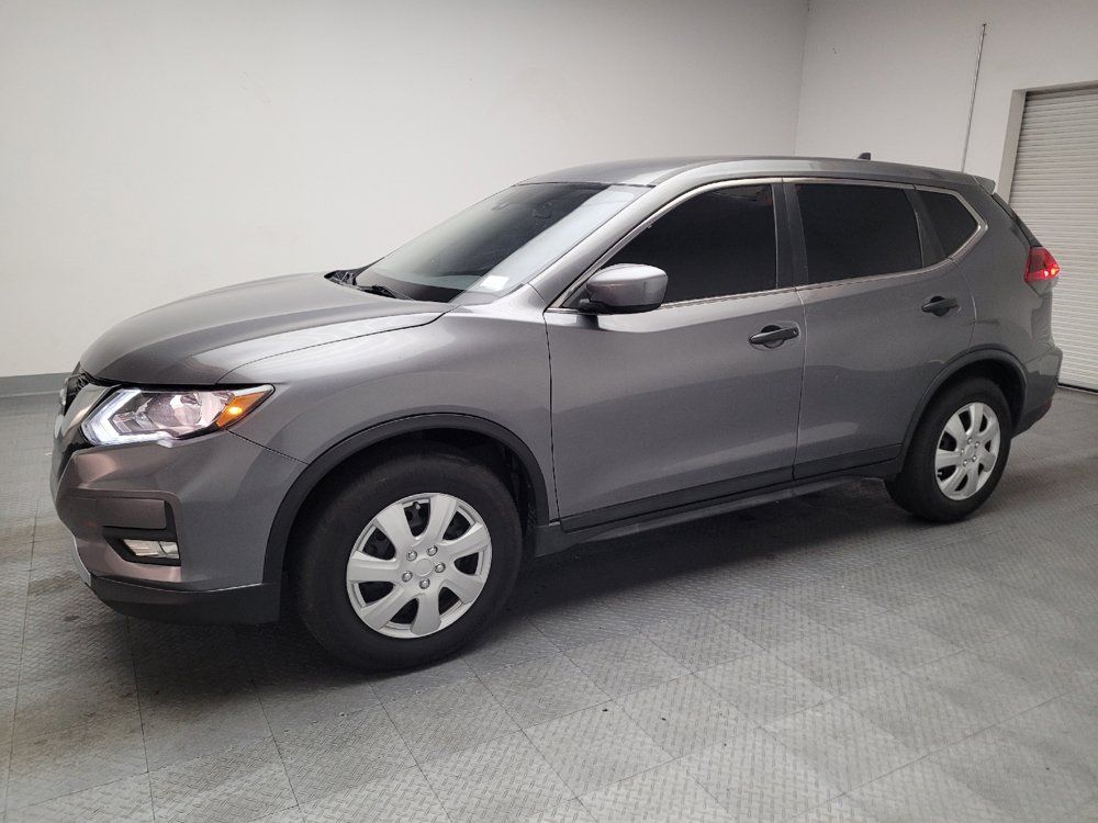 Used 2020 Nissan Rogue S FWD image 2