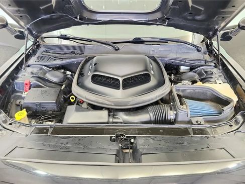 Used 2016 Dodge Challenger R/T RWD image 20