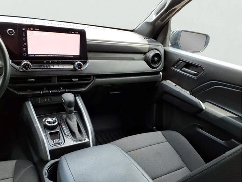 Certified 2023 Chevrolet Colorado Trail Boss w/ LPO, Dark Essentials Package AWD/4WD image 23