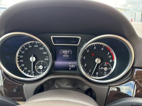 Used 2014 Mercedes-Benz ML 350 ML 350 w/ Premium 1 Package image 14