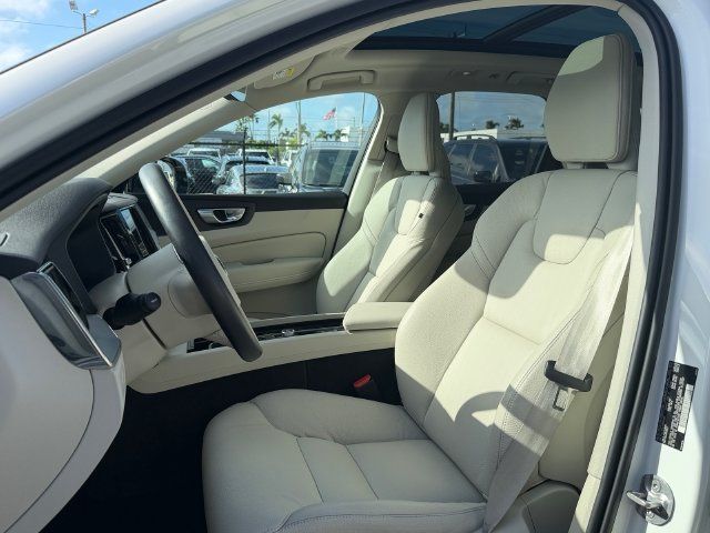Used 2024 Volvo XC60 B5 Plus w/ Protection Package AWD/4WD image 9