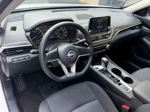 Used 2026 Nissan Altima 2.5 SV AWD/4WD image 22