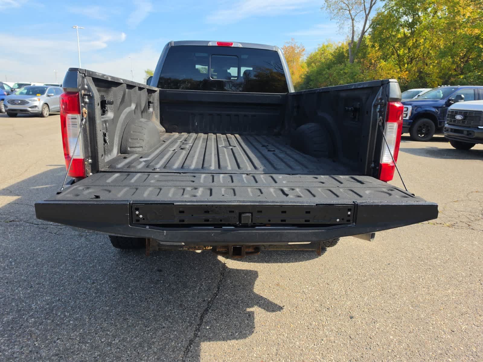 Used 2017 Ford F250 Lariat w/ Lariat Ultimate Package AWD/4WD image 12