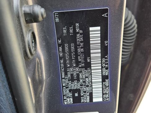 Used 2022 Toyota Sequoia TRD Sport RWD image 15