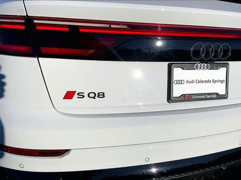 Used 2024 Audi SQ8 Premium Plus w/ Executive Package image 31