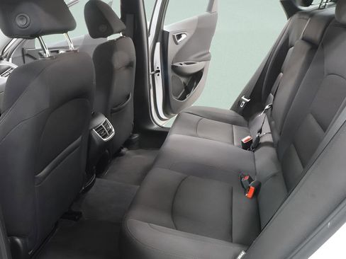 Used 2022 Chevrolet Malibu LT image 25