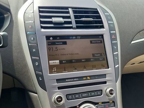 Used 2019 Lincoln MKZ Reserve FWD image 19