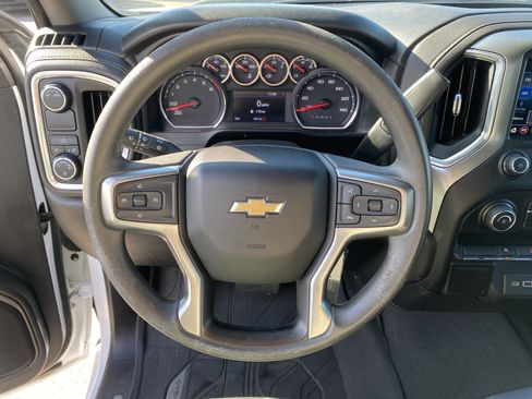 Used 2020 Chevrolet Silverado 1500 LT w/ LT Value Package image 12