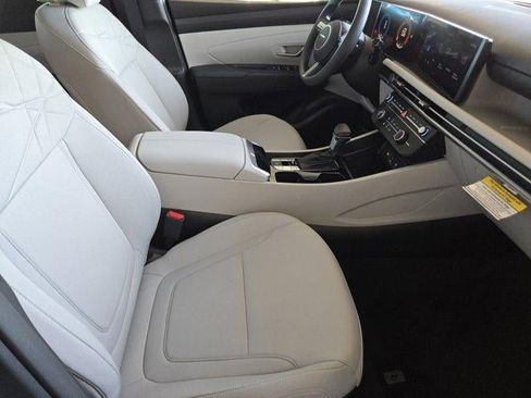 New 2026 Hyundai Tucson SE image 10