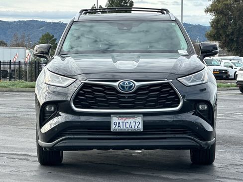Used 2022 Toyota Highlander Limited image 9