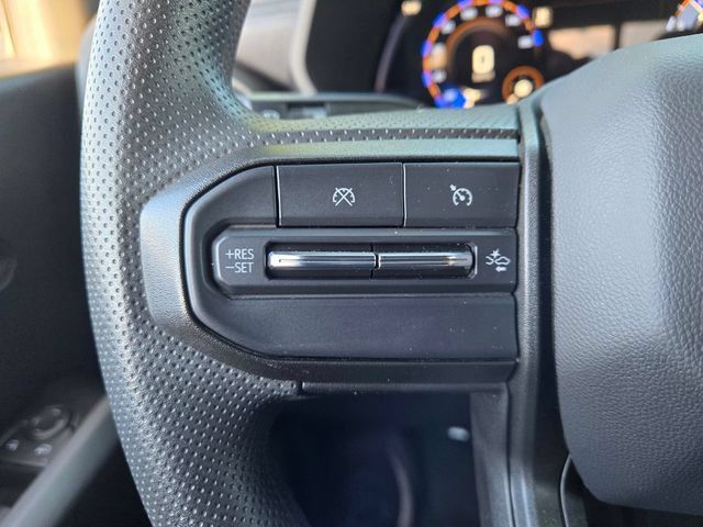 Used 2025 Chevrolet Colorado W/T AWD/4WD image 25
