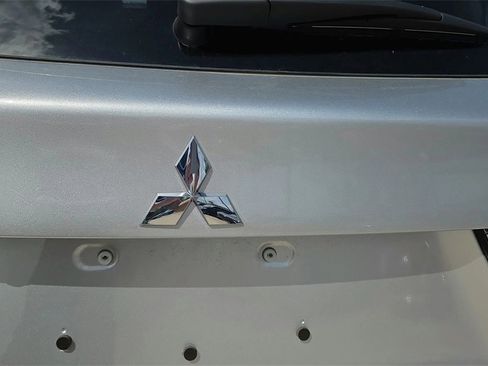 Used 2025 Mitsubishi Outlander Sport LE image 12