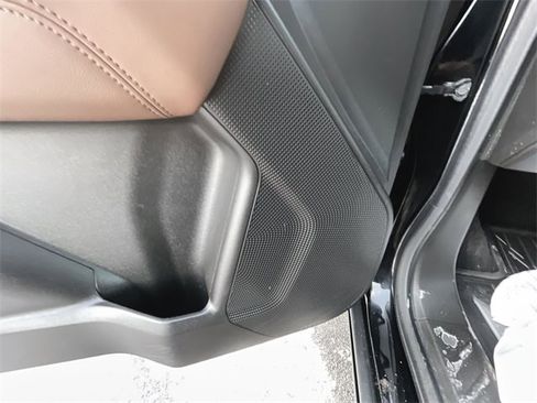 Certified 2024 GMC Canyon AT4 w/ AT4 Premium Package image 24