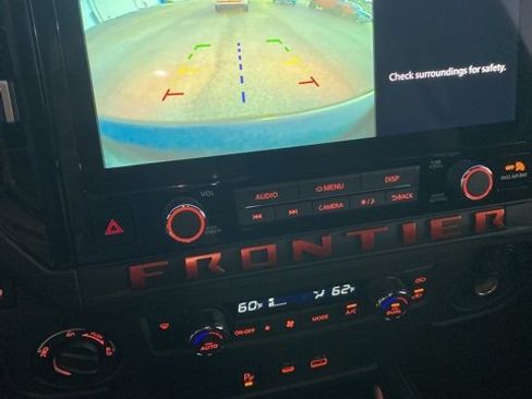 Used 2025 Nissan Frontier PRO-4X w/ Black Accent Package image 20